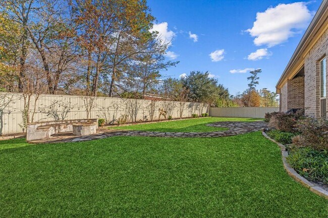 Building Photo - 10442 Lake Palmetto Dr