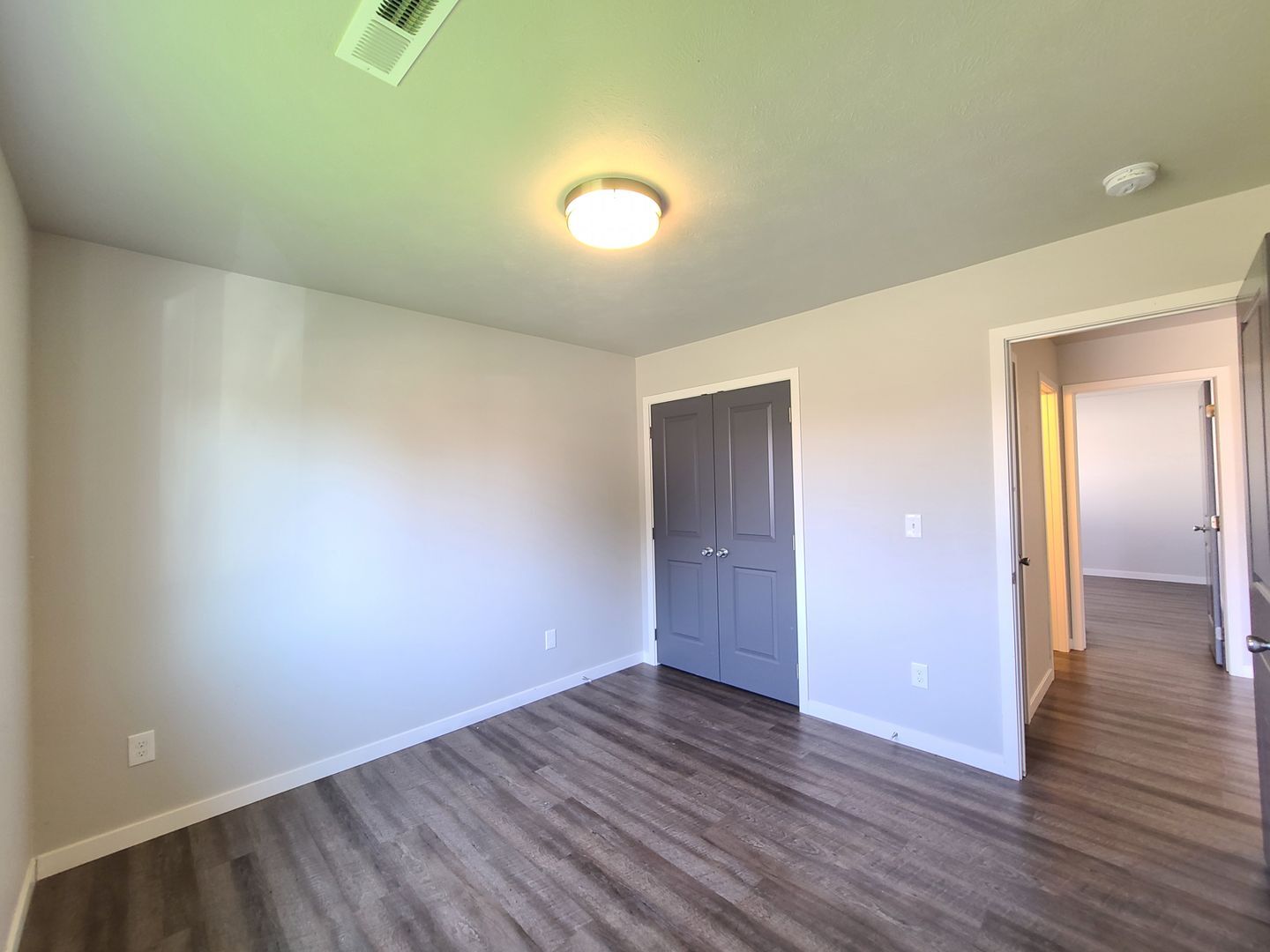Building Photo - 3014 N Gillis Ct