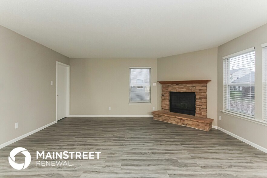 Building Photo - 6879 Merritt Ridge Way