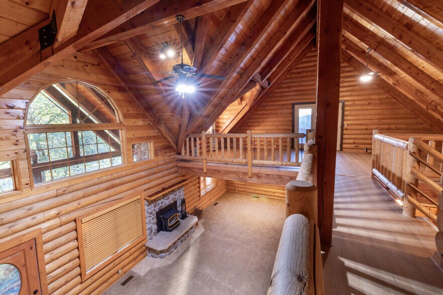 Building Photo - 1311 Canyon Creek Dr