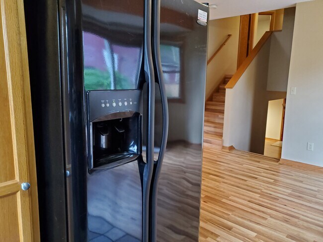 Building Photo - 1519 Portland Ave S