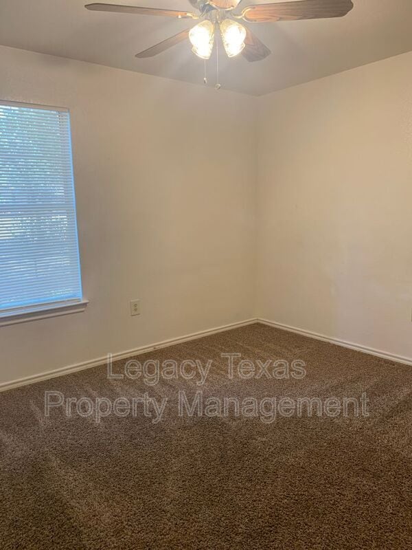 Building Photo - 1110 Williams Ave