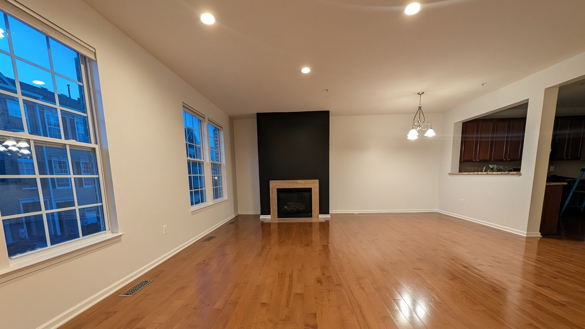 Building Photo - 7123 Silverleaf Oak Rd