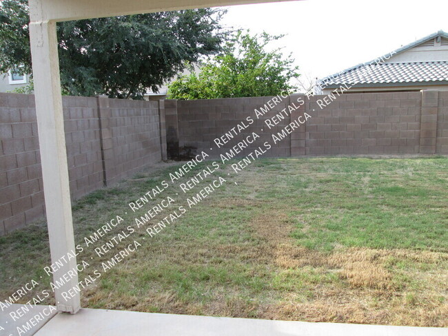 Building Photo - Spacious 3 Bedrm in Pecan Creek