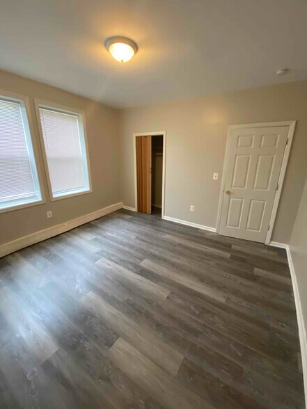Building Photo - 116 Ashley St