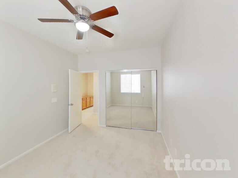 Building Photo - 2911 Extravagant Ave