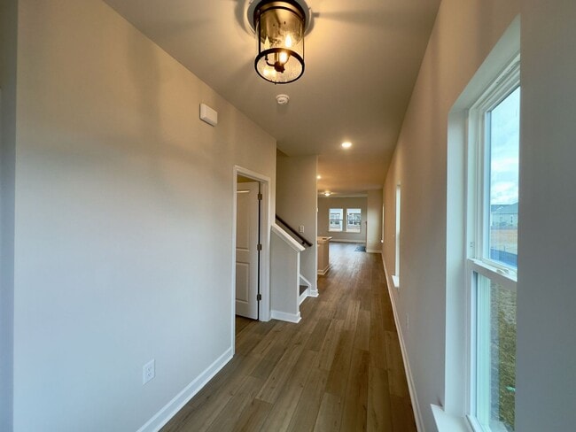 Building Photo - Custom Home in Bella Vita!