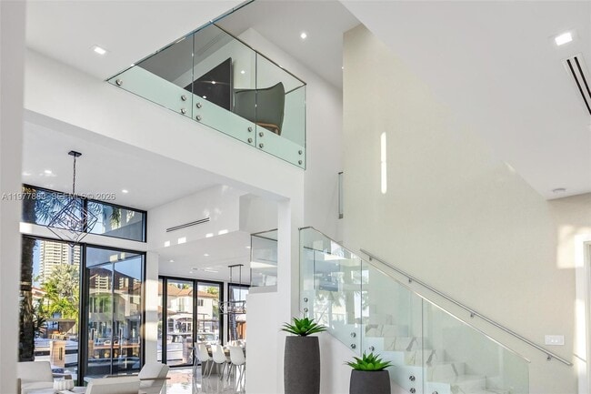 Building Photo - 3367 NE 168th St