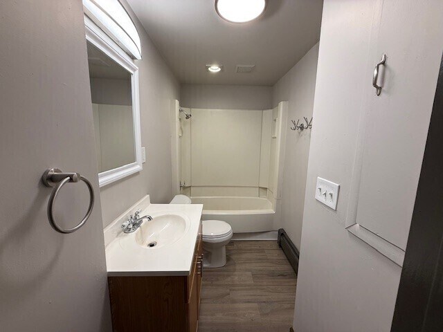 Building Photo - 16 N Broadway St