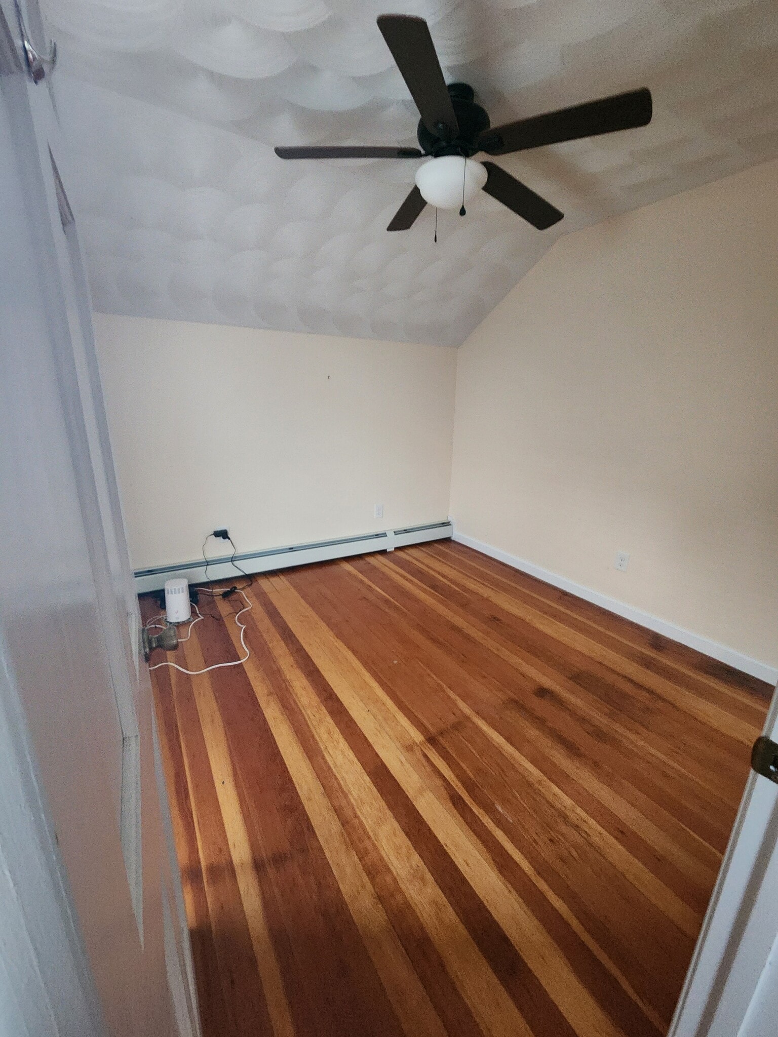 Bedroom 2 - 9 Maple St