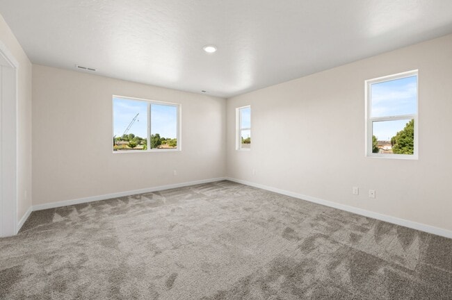 Building Photo - Newer home in Caldwell!