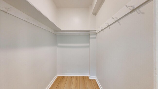 Building Photo - 505 Taylor St