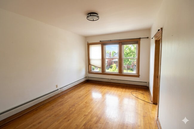 Building Photo - 2132 W Walton St