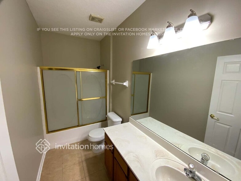 Building Photo - 833 Lord Nelson Blvd