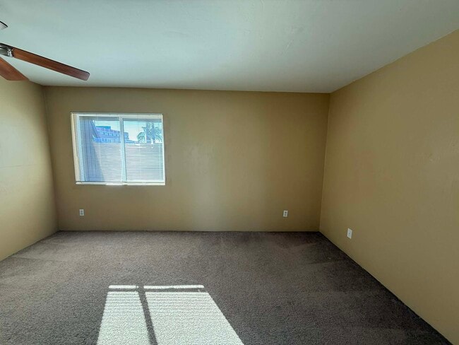 Building Photo - 931 N Euclid Ave