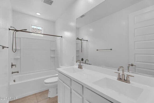 Building Photo - 1159 E Sabino Dr