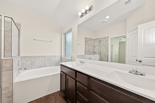 Building Photo - 25911 Rustical Rd