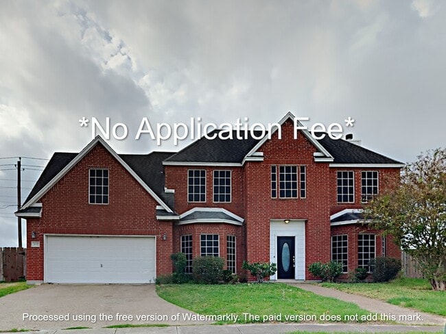 Primary Photo - No Application Fee*