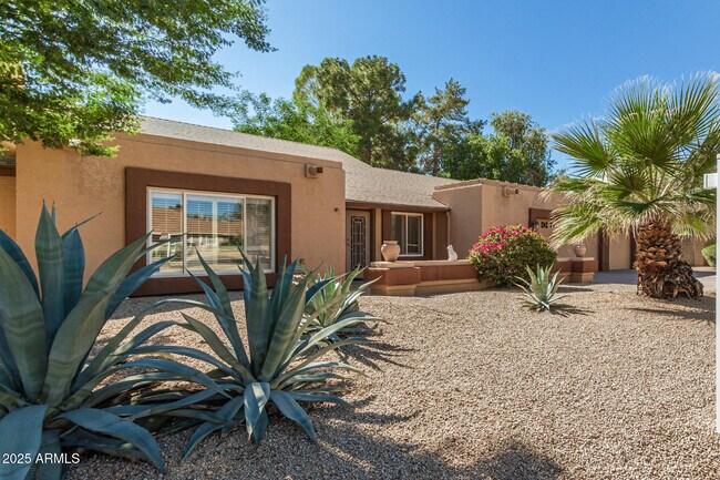 Building Photo - 5109 E Kathleen Rd