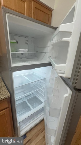 Building Photo - 28 Oak Shadows Ct