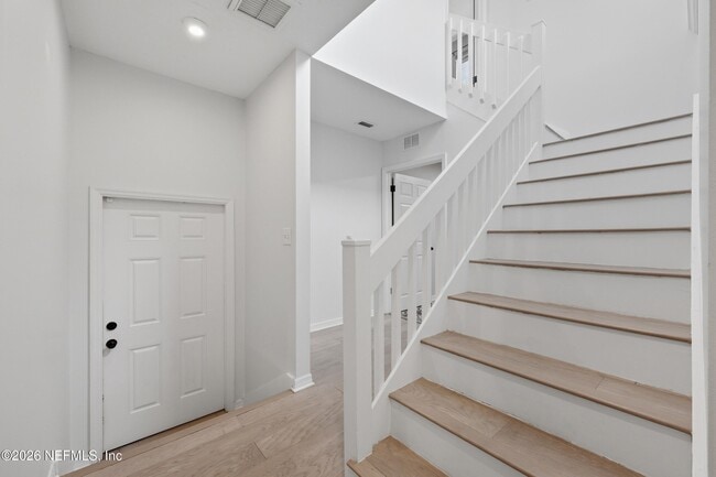 Building Photo - 2741 Hendricks Ave