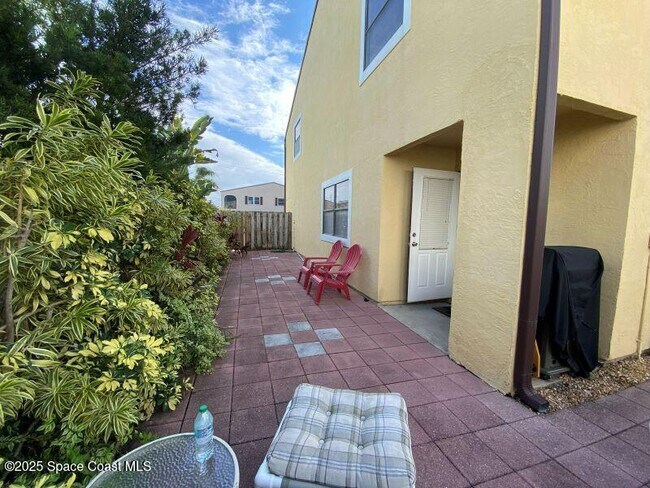 Building Photo - 404 Taylor Ave