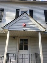 Building Photo - 121 Cozy Lake Rd