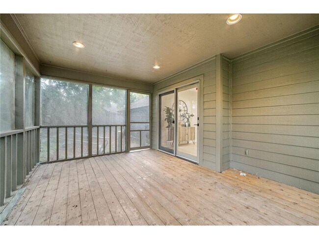 Building Photo - 17711 Creek Ridge Pass