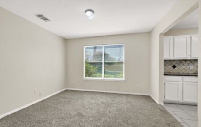 Building Photo - 1309 S Heron Dr