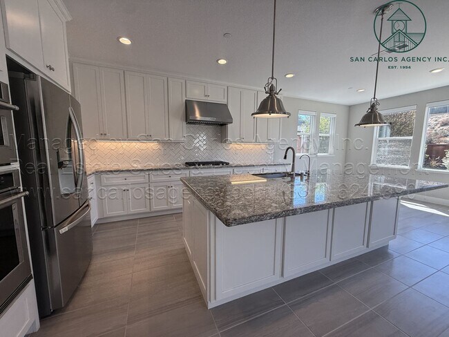 Building Photo - 266 Sandy Gulch Dr