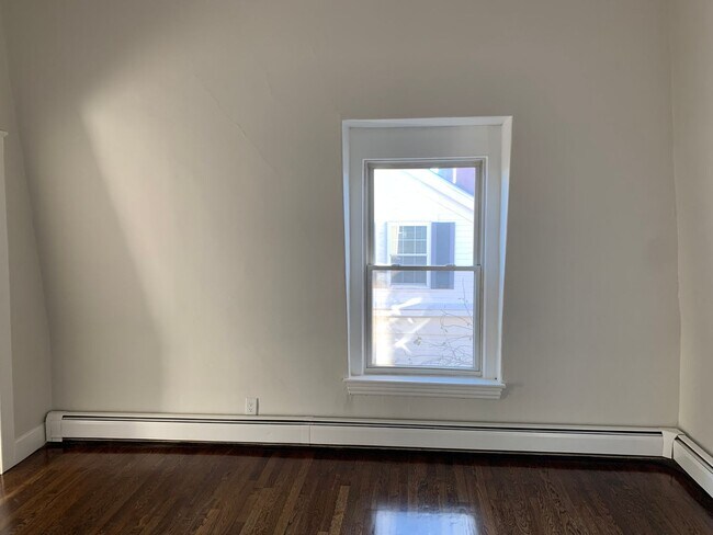 Building Photo - 38 Summer St