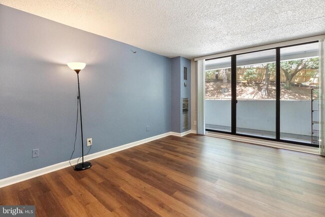 Building Photo - 5911 Edsall Rd