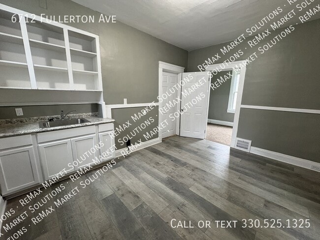 Building Photo - 6712 Fullerton Ave