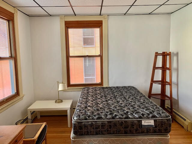 Building Photo - 127 College Ave