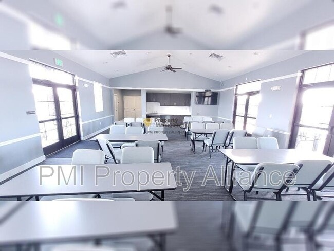 Building Photo - 4535 Gliding Wave St