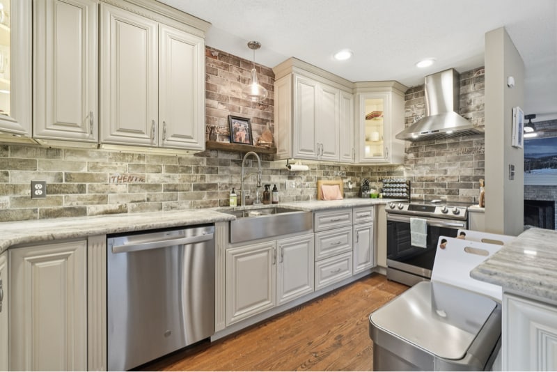 Building Photo - 63 Queens Ct