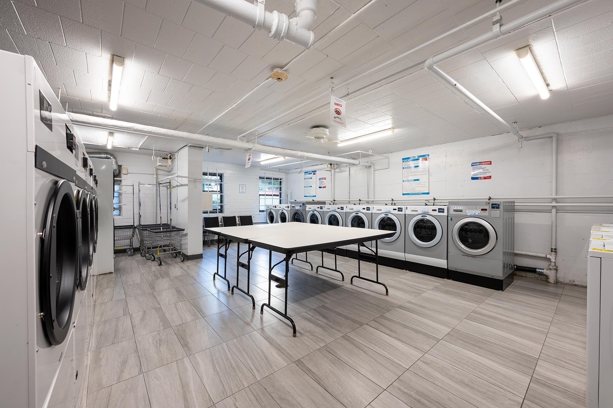 Building Photo - 9060 Palisade Ave