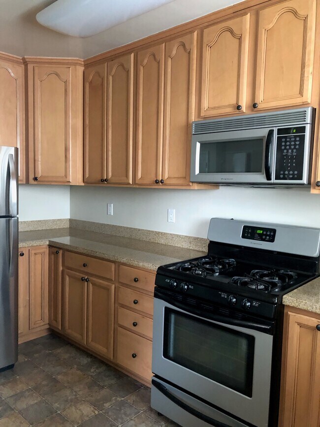 Building Photo - 243 W Alameda Ave