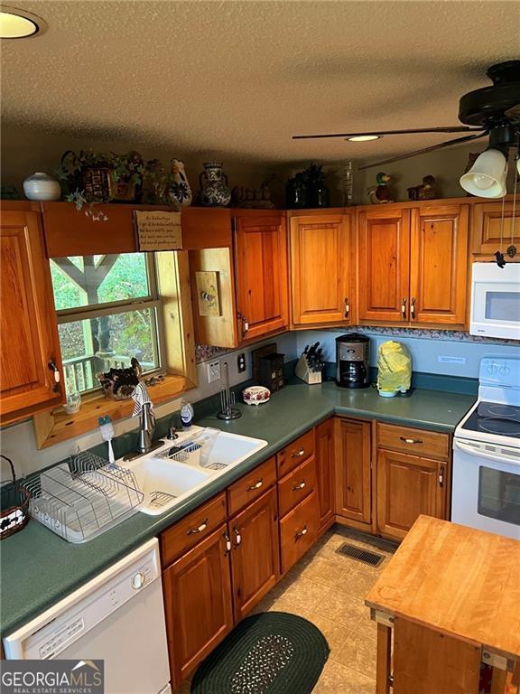 Building Photo - 266 Gates Club Rd