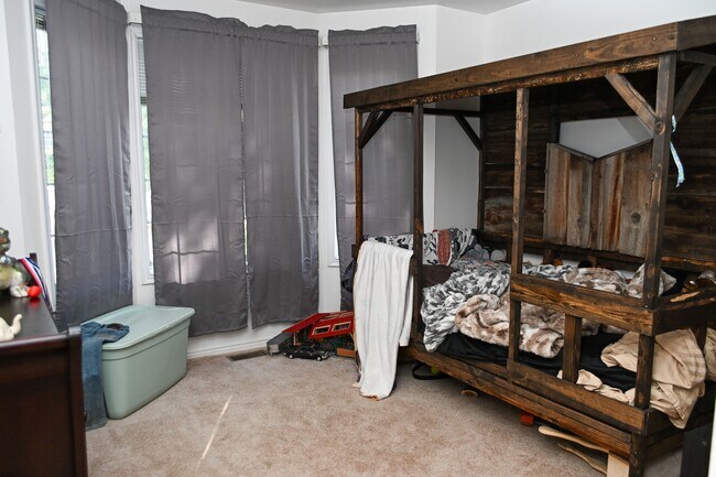 Building Photo - 788 S Hwy 66-