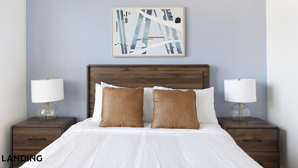 Building Photo - 1345 E 15th St