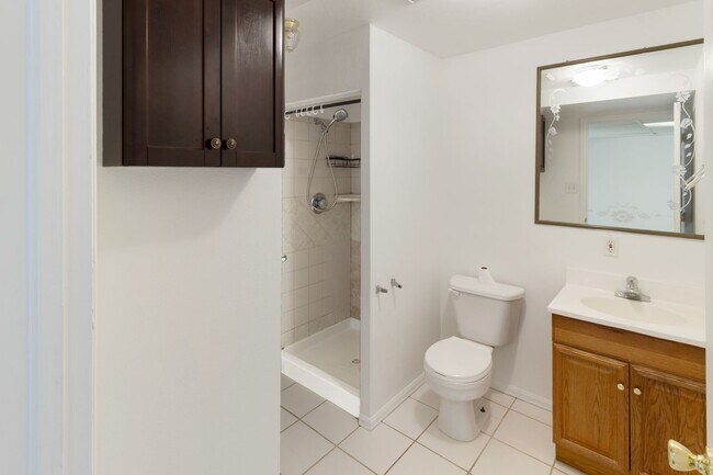 Building Photo - 2488 Sapphire St