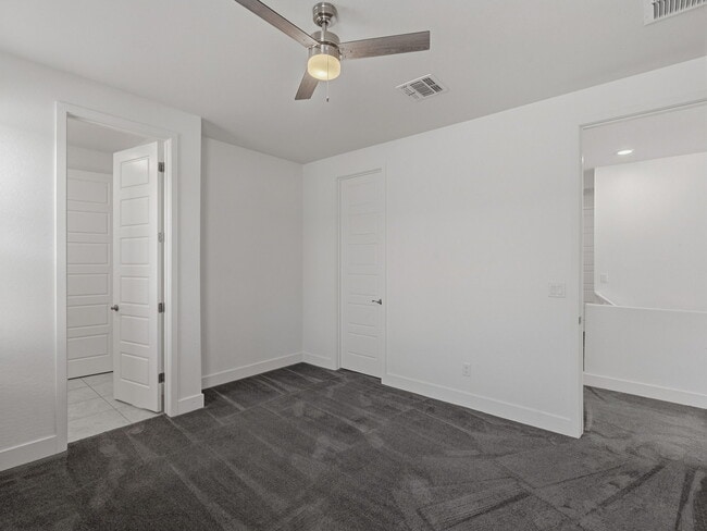 Building Photo - 4910 S Tune