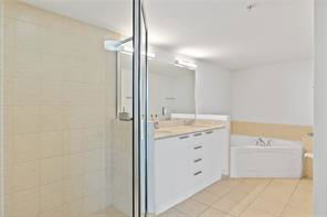 Building Photo - 16763 Collins Ave