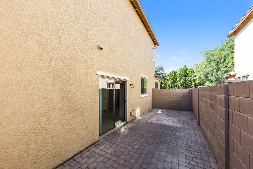 Building Photo - 25934 N 54th Ave