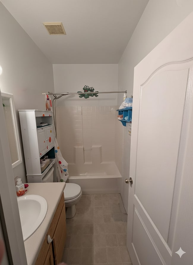 Building Photo - 8241 Imperial Oak Dr