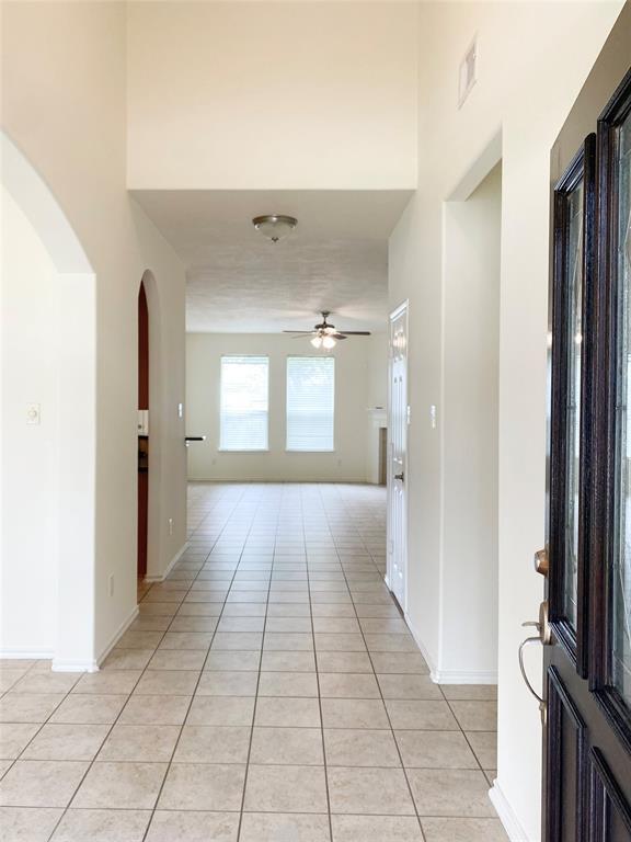 Building Photo - 6223 Summerfield Glade Ln