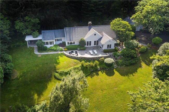 Building Photo - 117 Tobys Ln