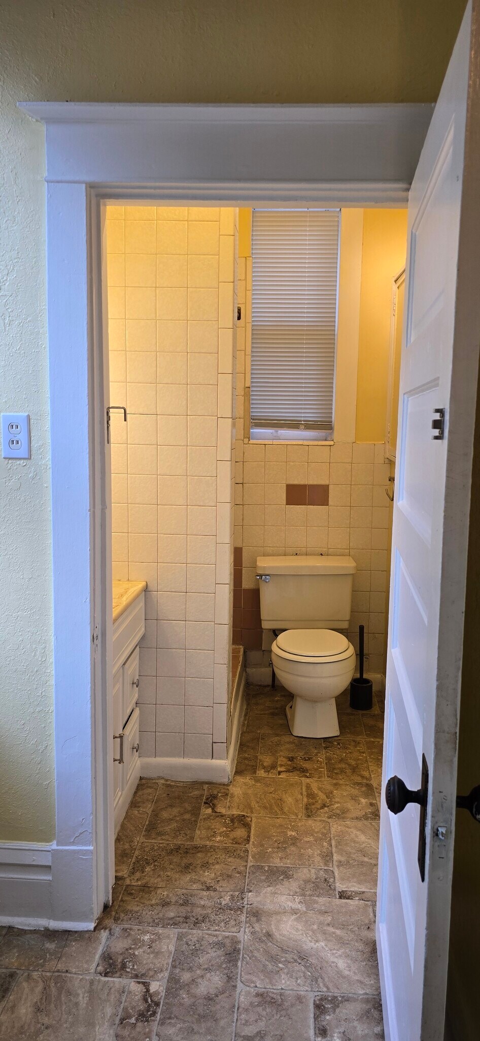 Bathroom - 1057 S 900 E
