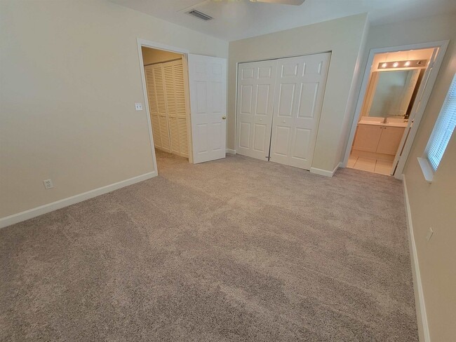 Building Photo - 3974 Grove Park Dr